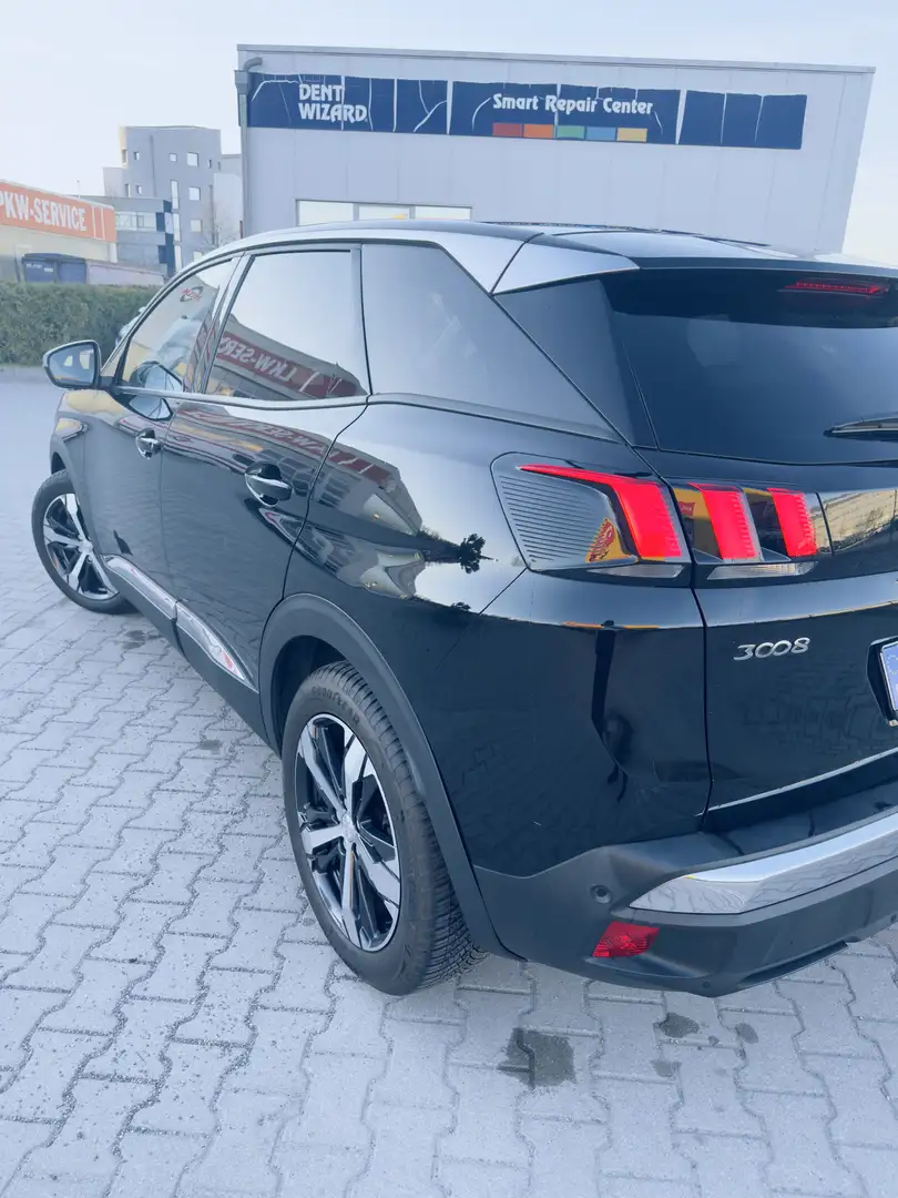 Peugeot 3008 PureTech 130 Stop & Start EAT6 Allure vier Zylinde - 1