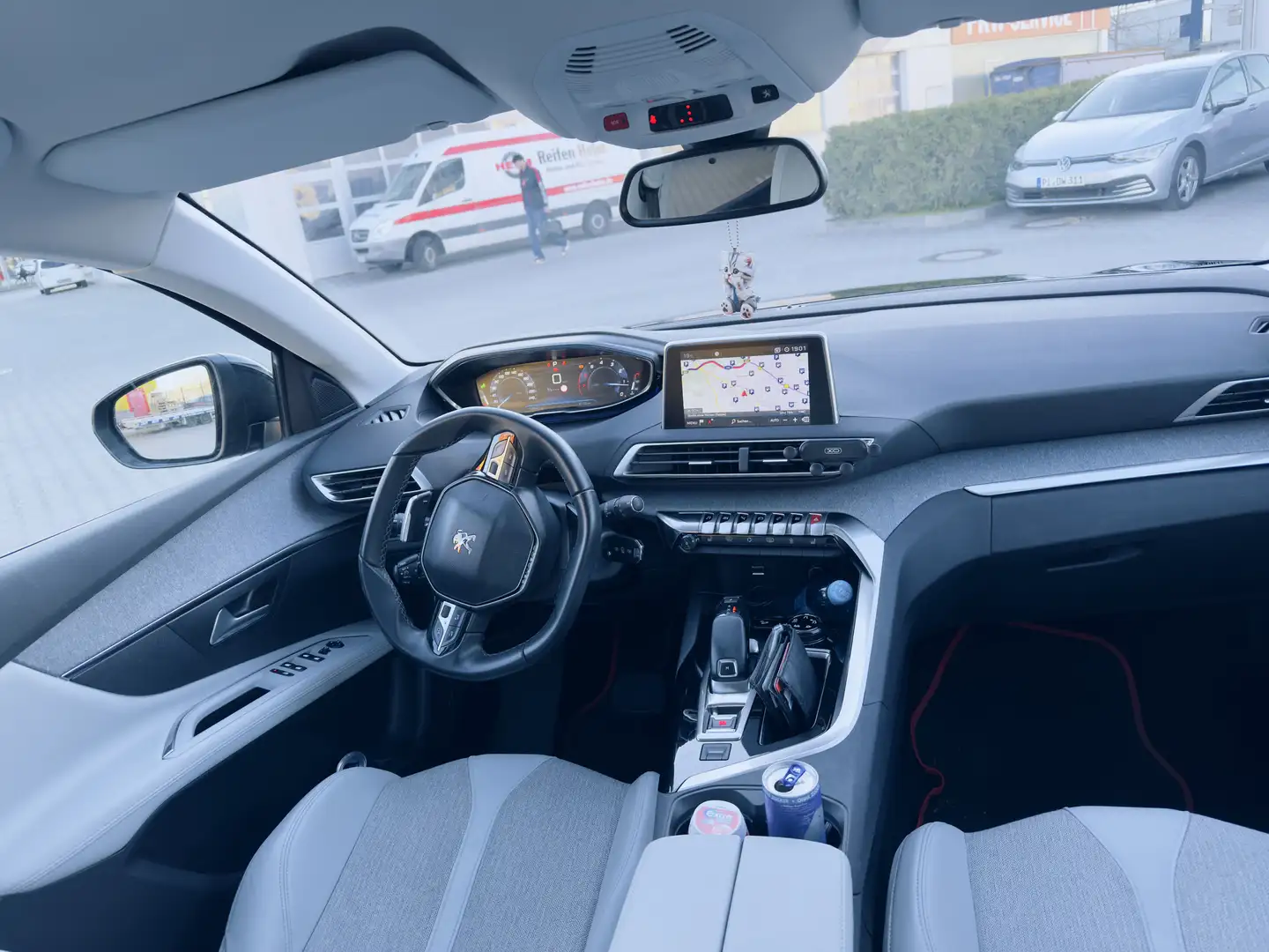 Peugeot 3008 PureTech 130 Stop & Start EAT6 Allure vier Zylinde - 2