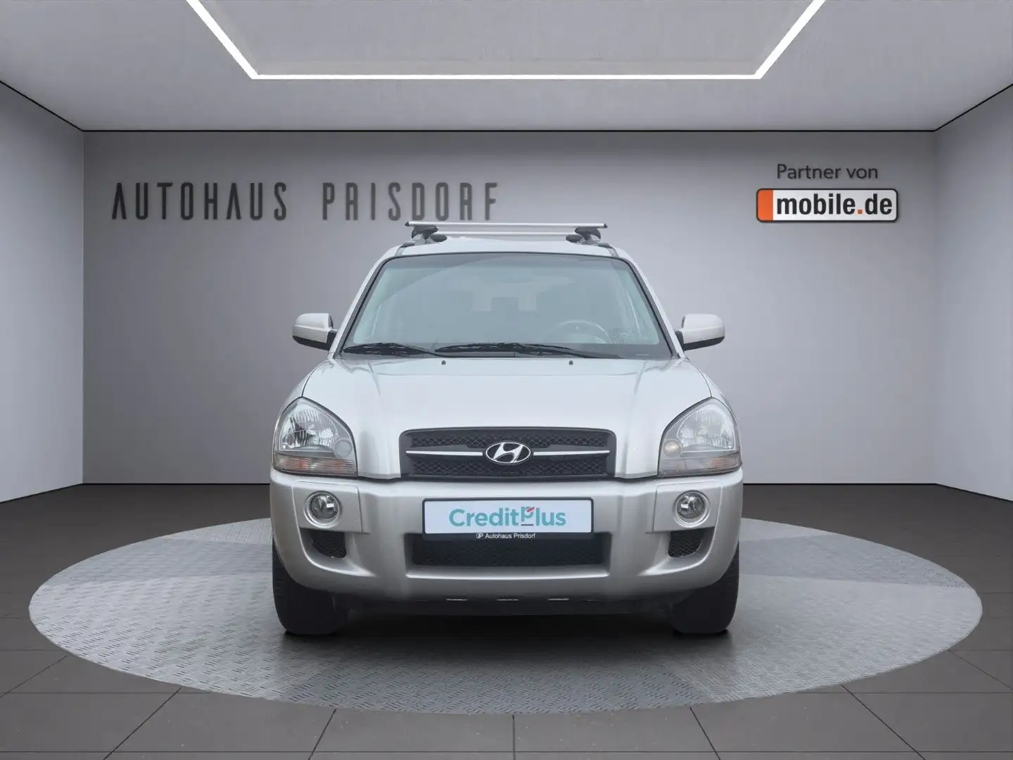 Hyundai TUCSON 2.0 GLS Klima/Leder/Allwetterreifen Silber - 2