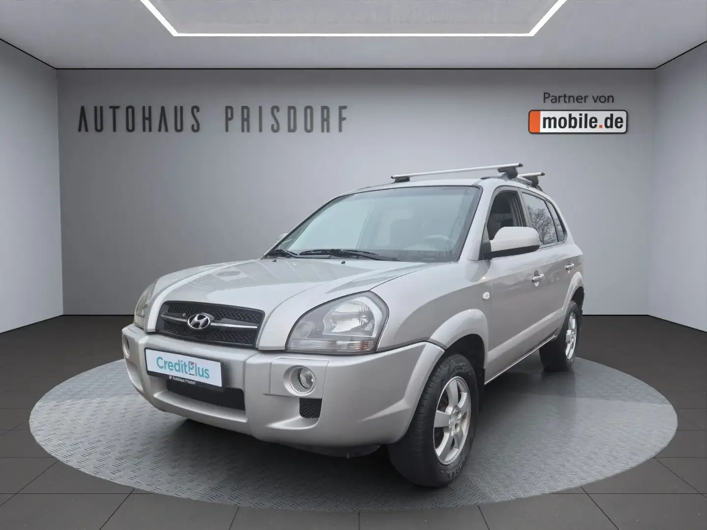 Hyundai TUCSON 2.0 GLS Klima/Leder/Allwetterreifen Silber - 1