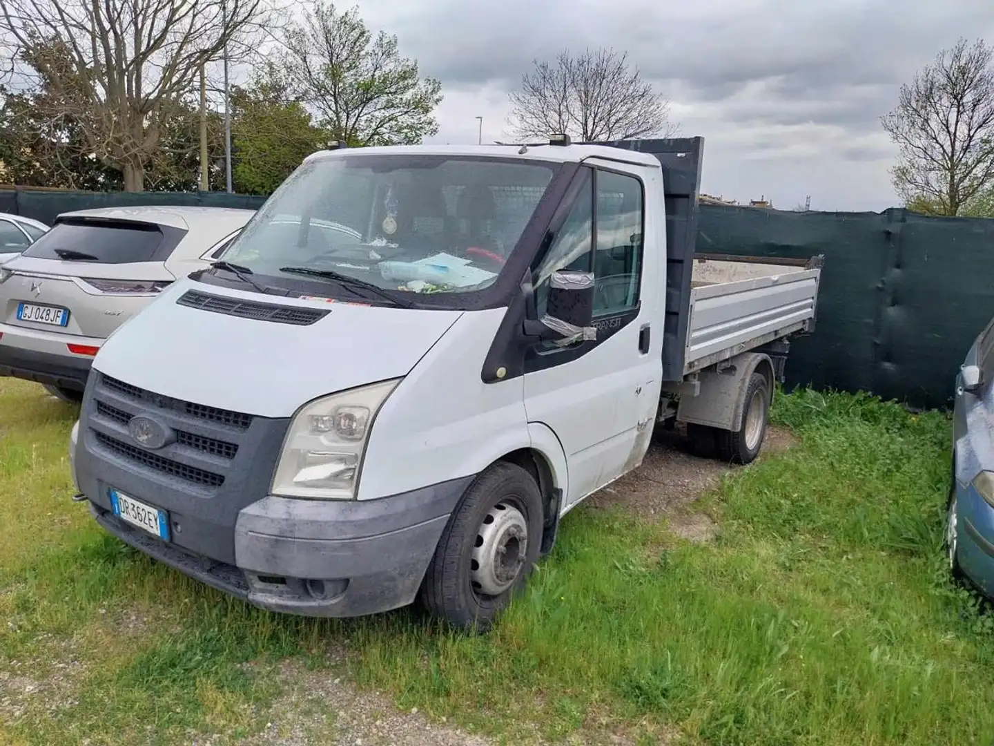 Ford Transit 280M RIBALTABILE POMPA GASOLIO ROTTA Nero - 2