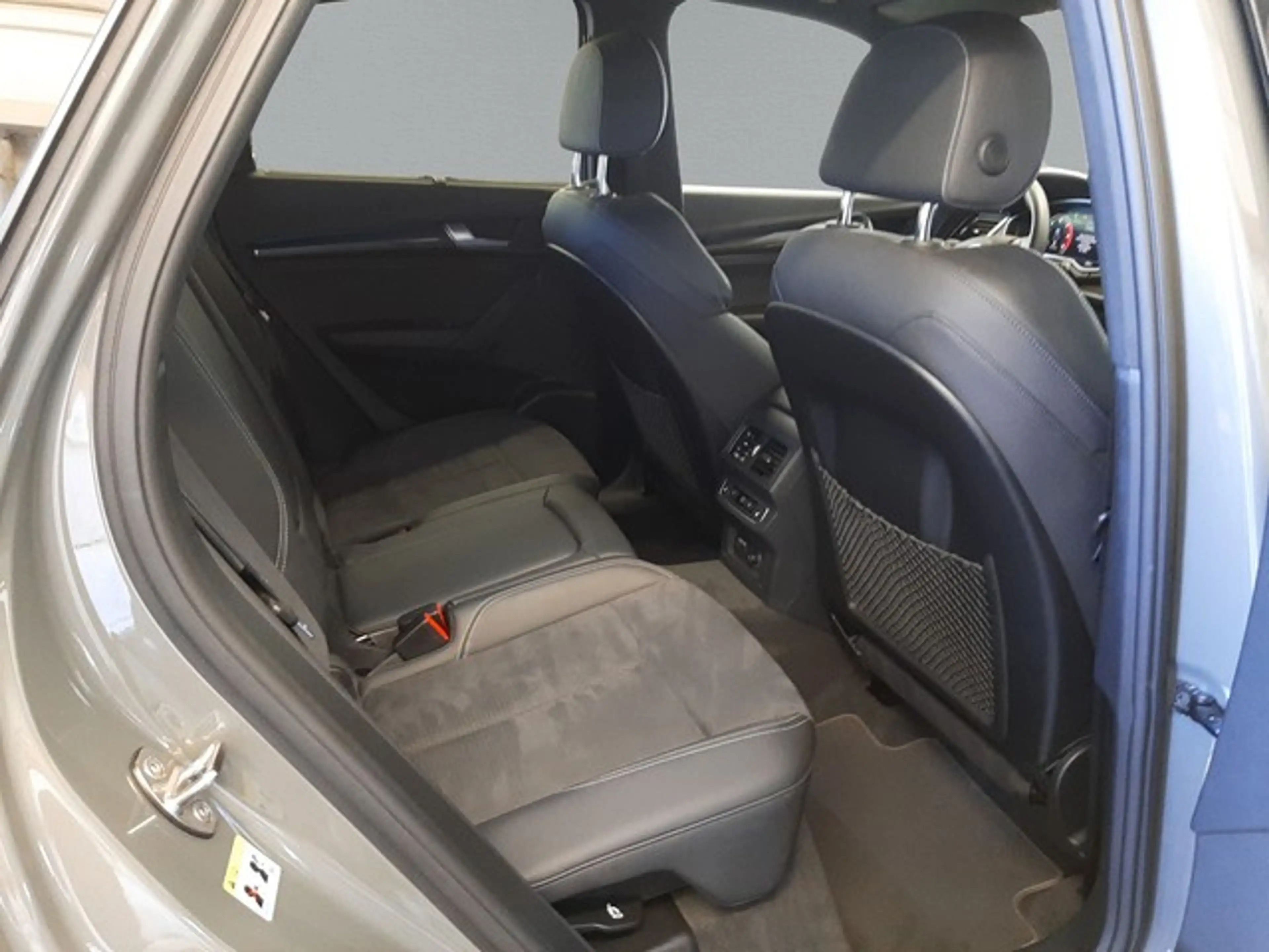 Audi SQ5 Sportback TDI AHK StdHZ Matrix Pano 21" — photo 8