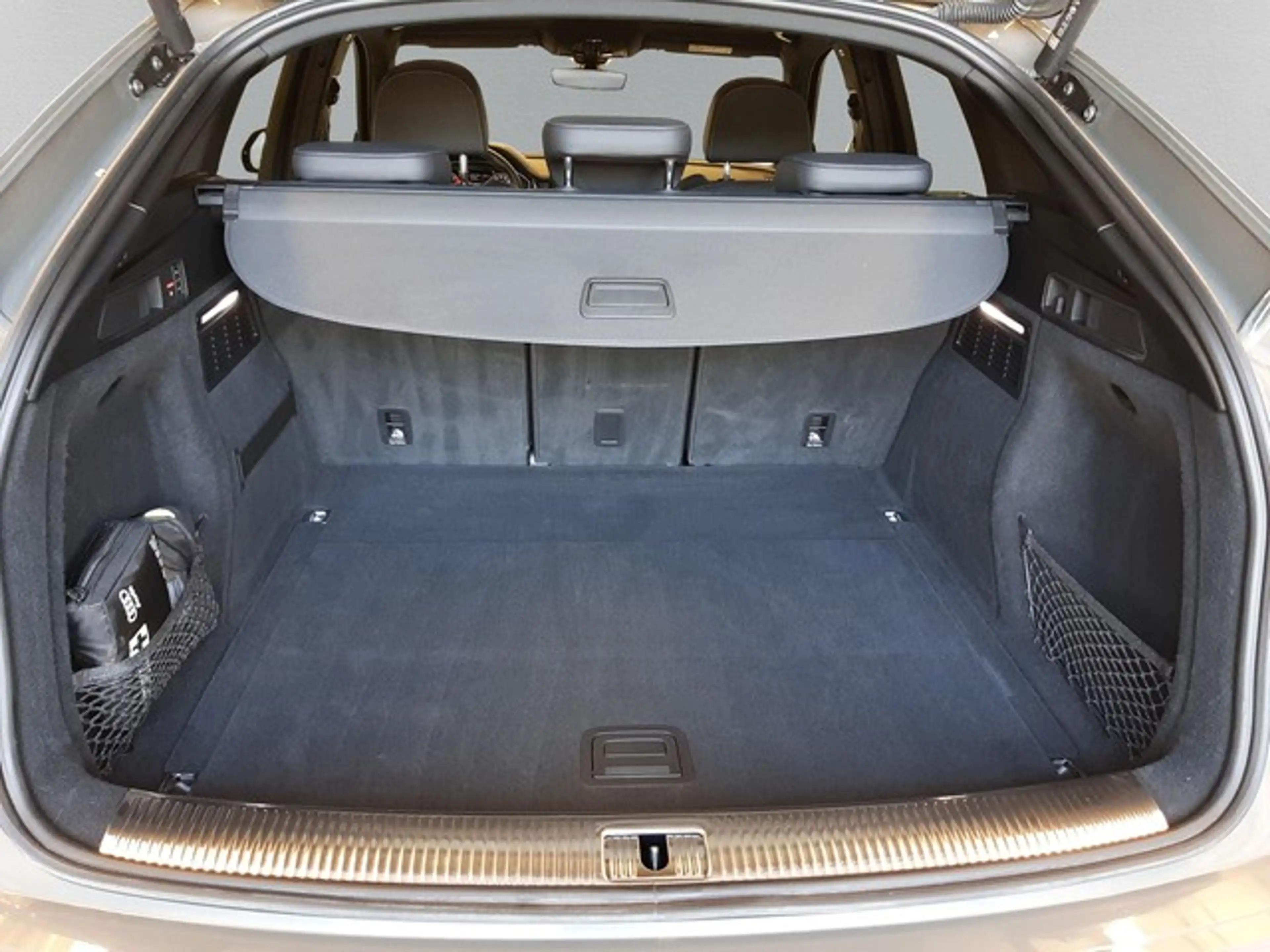 Audi SQ5 Sportback TDI AHK StdHZ Matrix Pano 21" — photo 14