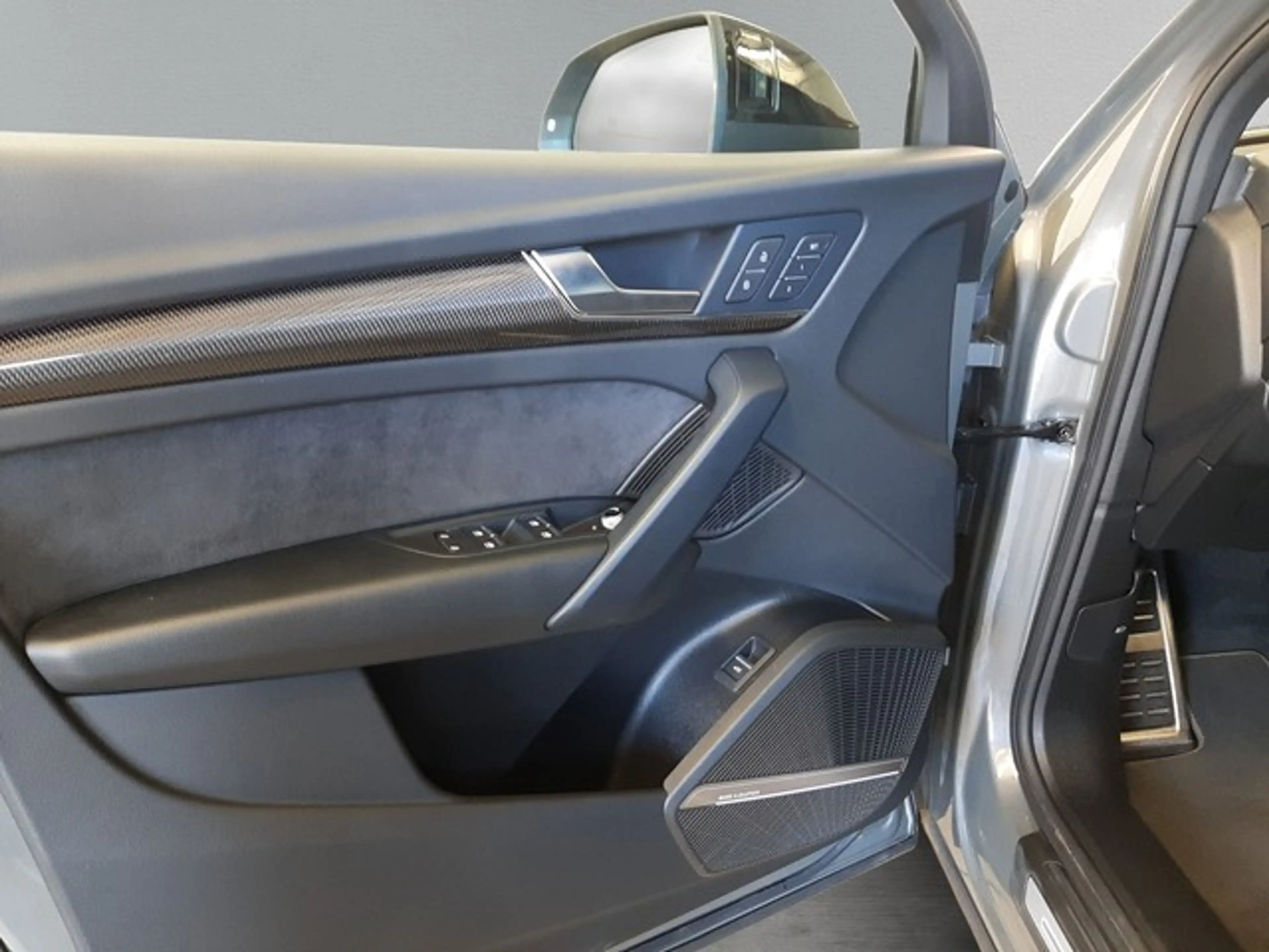 Audi SQ5 Sportback TDI AHK StdHZ Matrix Pano 21" — photo 13