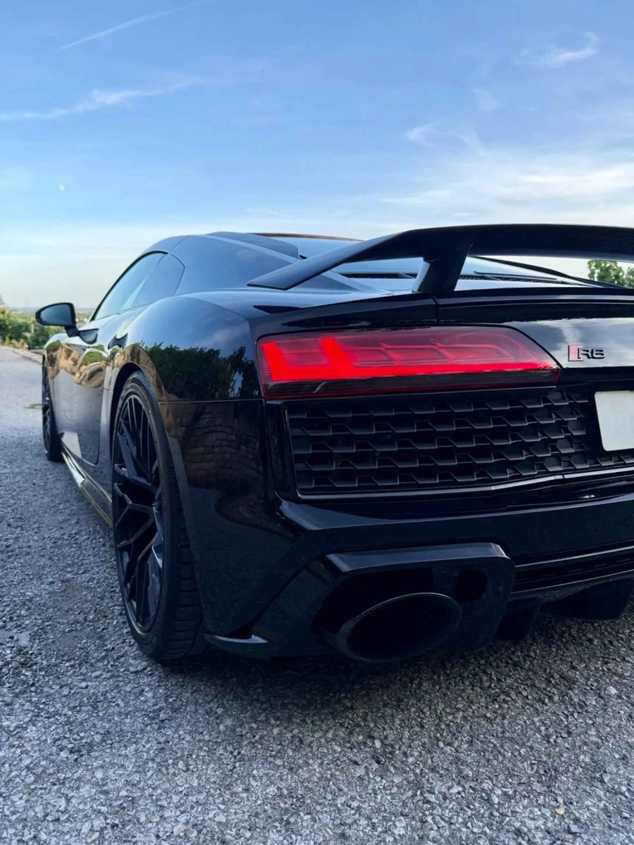 Audi R8 Coupe 5.2 FSI quattro, Capristo, B&O, MwSt ! — photo 19
