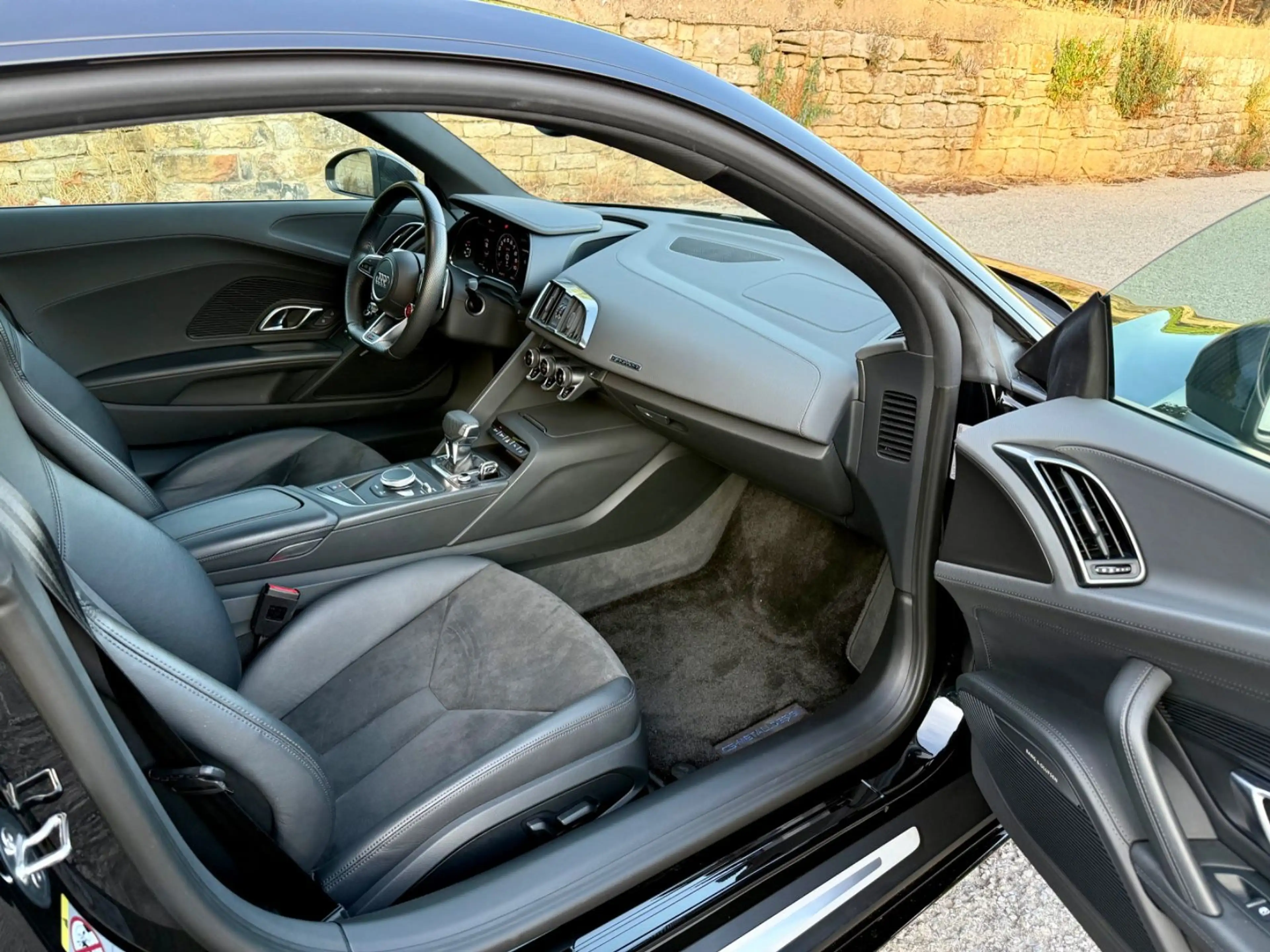 Audi R8 Coupe 5.2 FSI quattro, Capristo, B&O, MwSt ! — photo 14