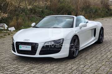 R8 Spyder 5.2 V10 FSI quattro R tronic