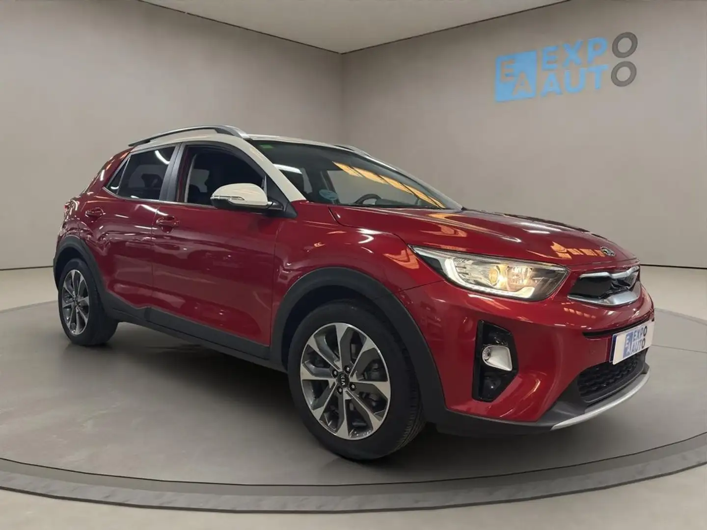 Kia Stonic 1.0 T-GDi 88kW (120CV) Drive Оранжевый - 1
