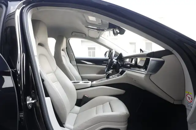 Porsche Panamera view 15