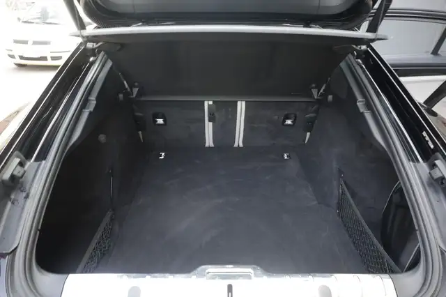 Porsche Panamera view 18