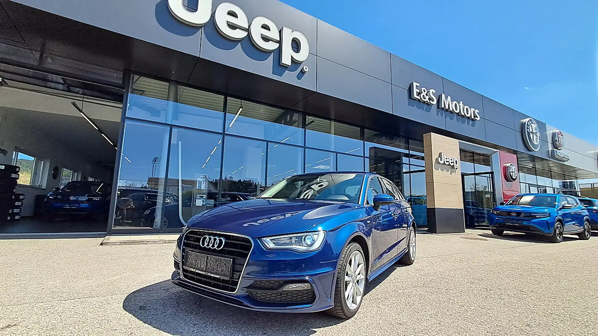 Audi A3 SB 1,6 TDI Intense Blau - 1