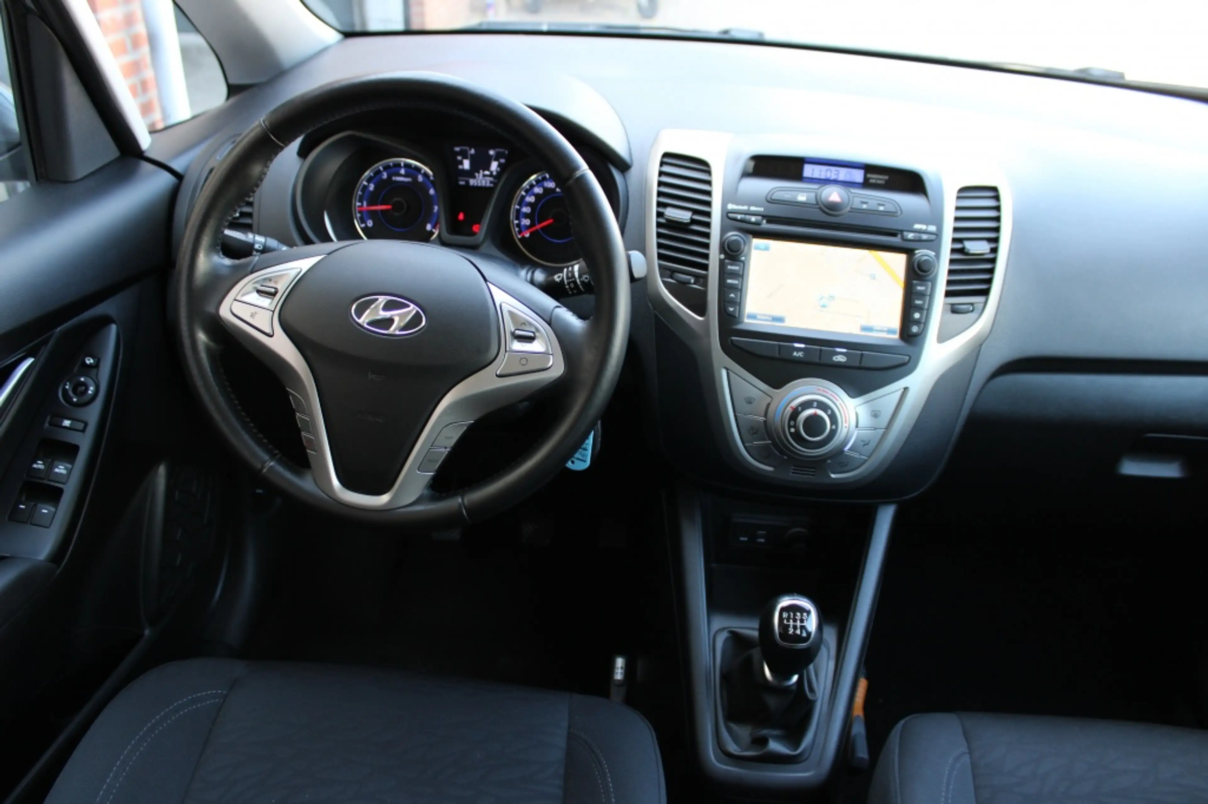 Hyundai iX20 1.4i Go! | Airco | Camera | Trekhaak | All-Season — photo 10