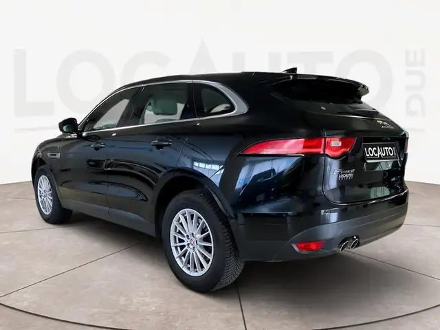 Jaguar F-Pace view 5