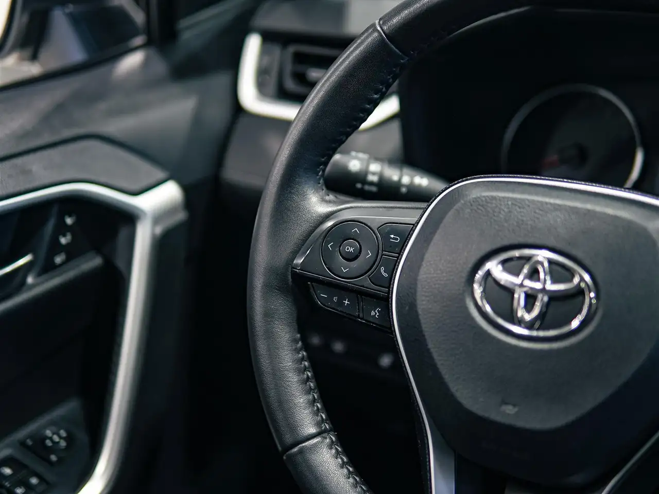 Toyota RAV 4 снимка Toyota RAV 4