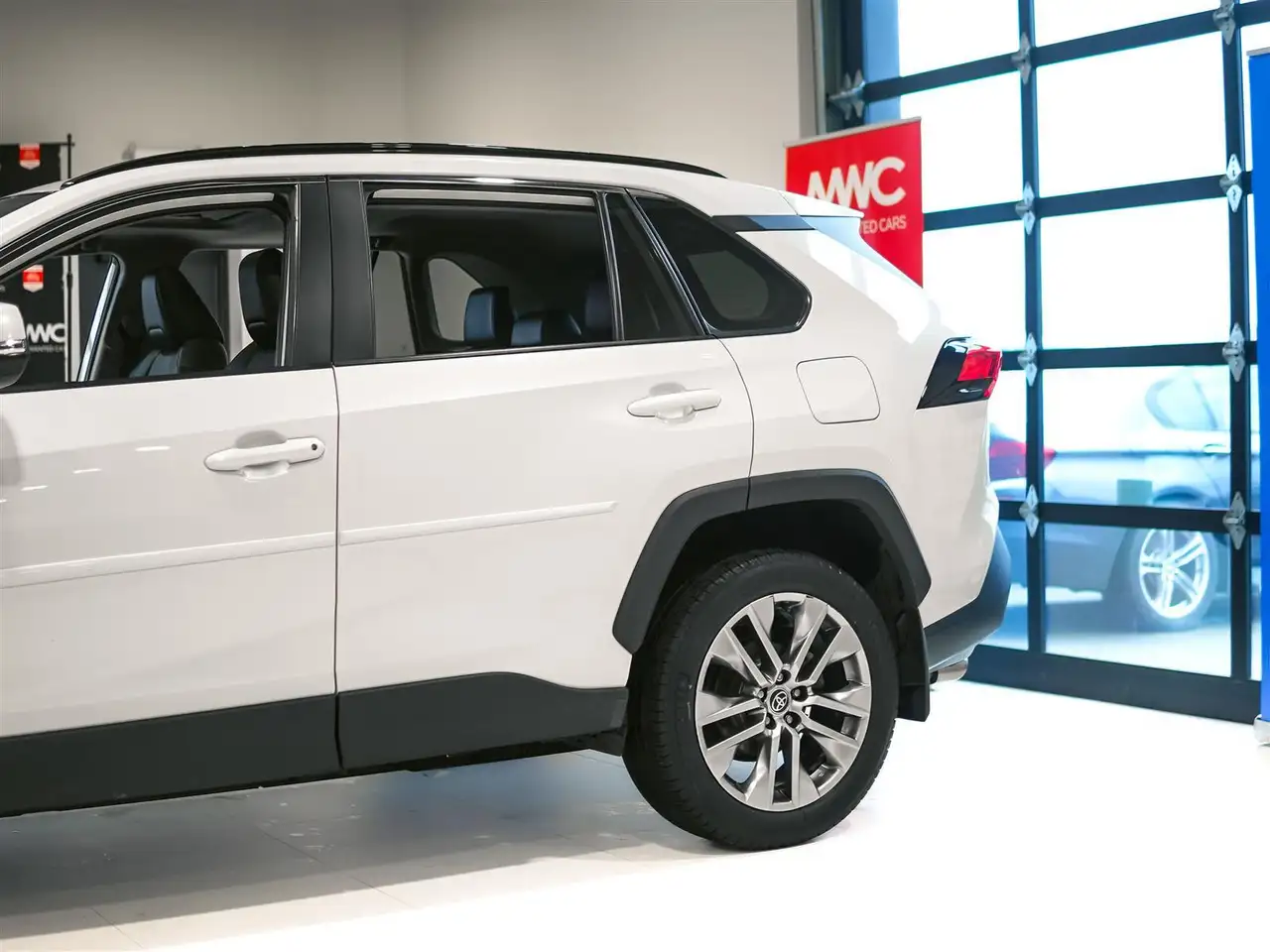 Toyota RAV 4 снимка Toyota RAV 4