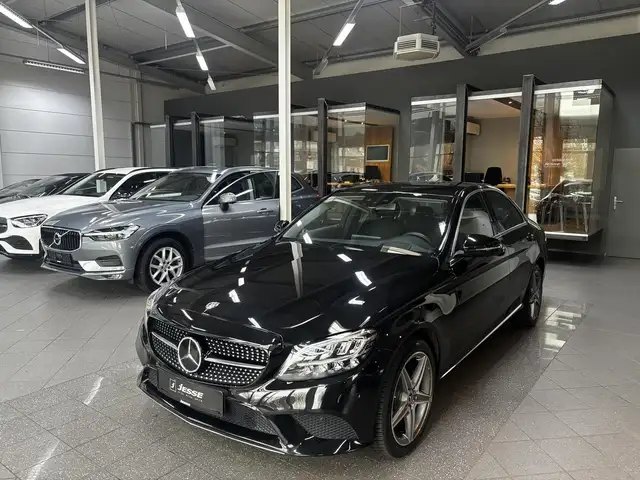 Mercedes-Benz C 300 Avantgarde LED DISTR+ HUD AHK R.CAM