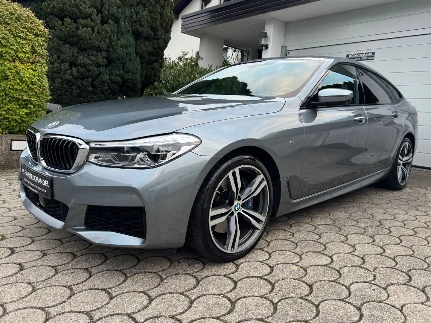 BMW 630 d xDrive M Sport *HUD*Soft*PANO*20Zoll*H&K Blau - 1