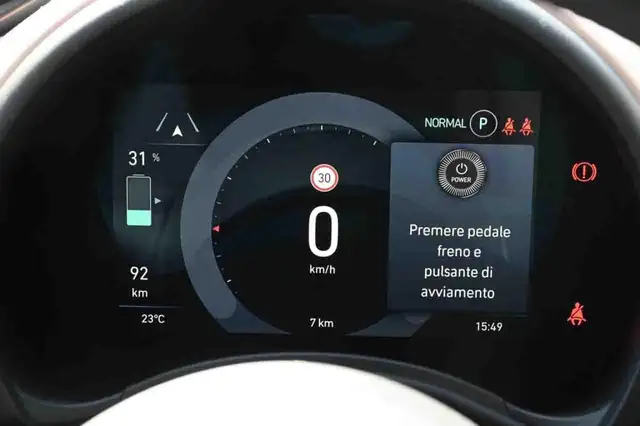 Fiat 500e view 12