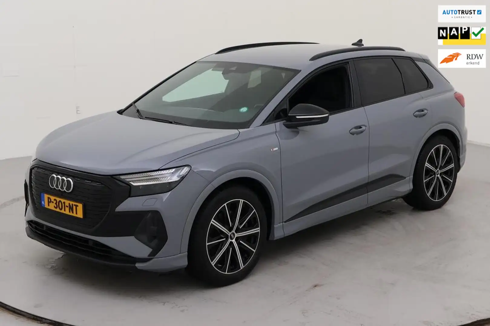 Audi Q4 e-tron 40 S-LINE Competition 77kWh RS-ZETELS l MATRIX l S Grijs - 1