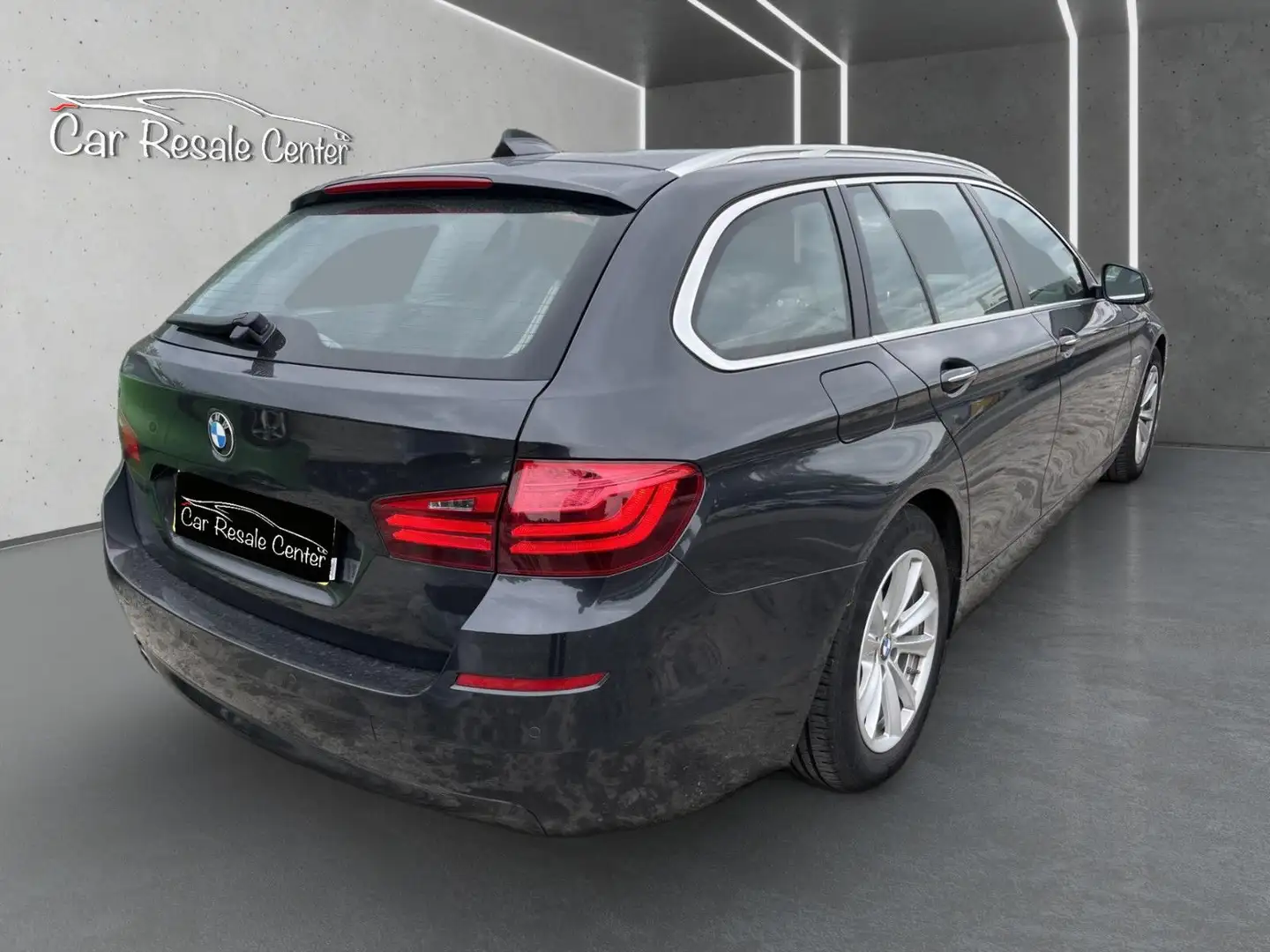 BMW 520 d Aut. Touring LED+HuD+NAVI+SHZ+8xBEREIFT Grau - 2