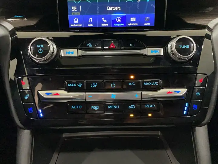Ford Explorer 2023, foto 29