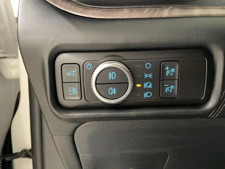 Ford Explorer 2023, foto 33