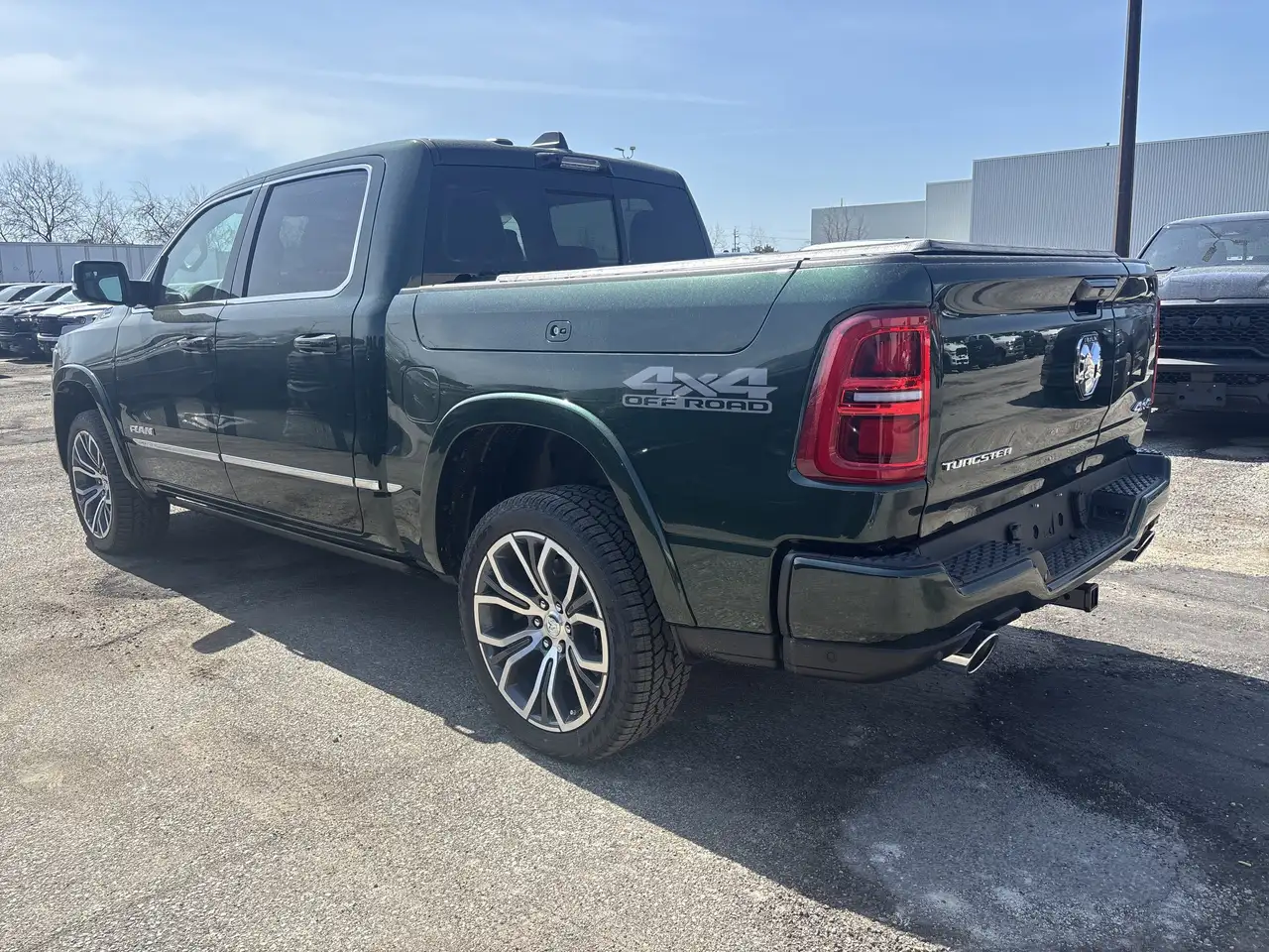 RAM 1500 снимка RAM 1500