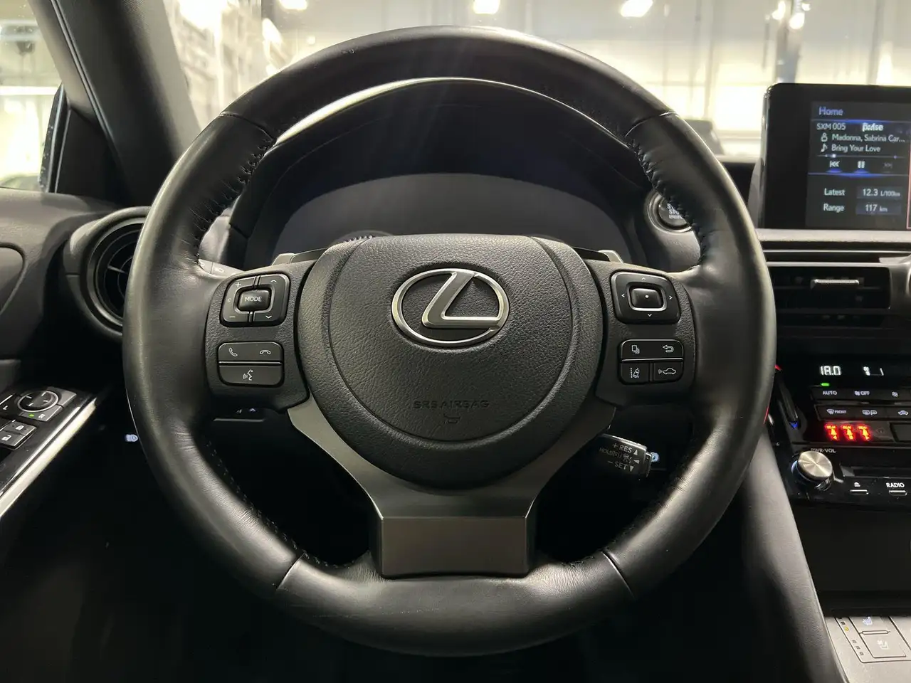 Lexus IS снимка Lexus IS