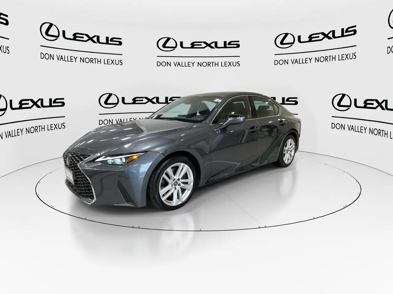 Lexus IS снимка Lexus IS