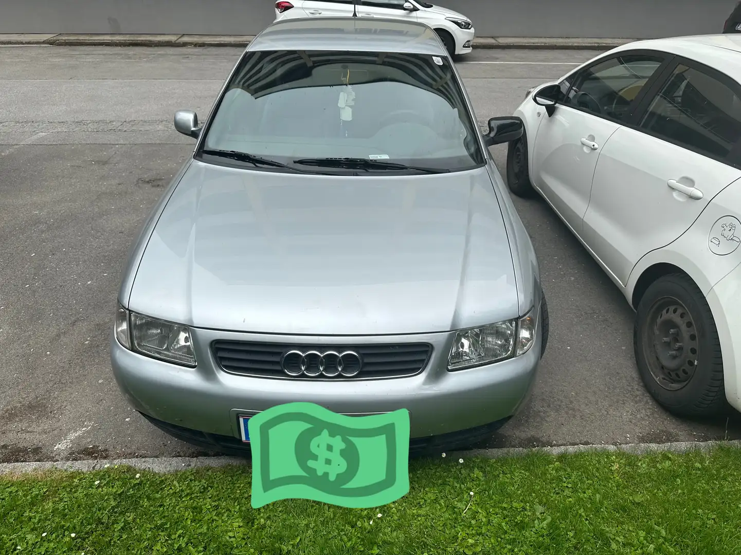 Audi A3 1.6 Ambiente Plateado - 1