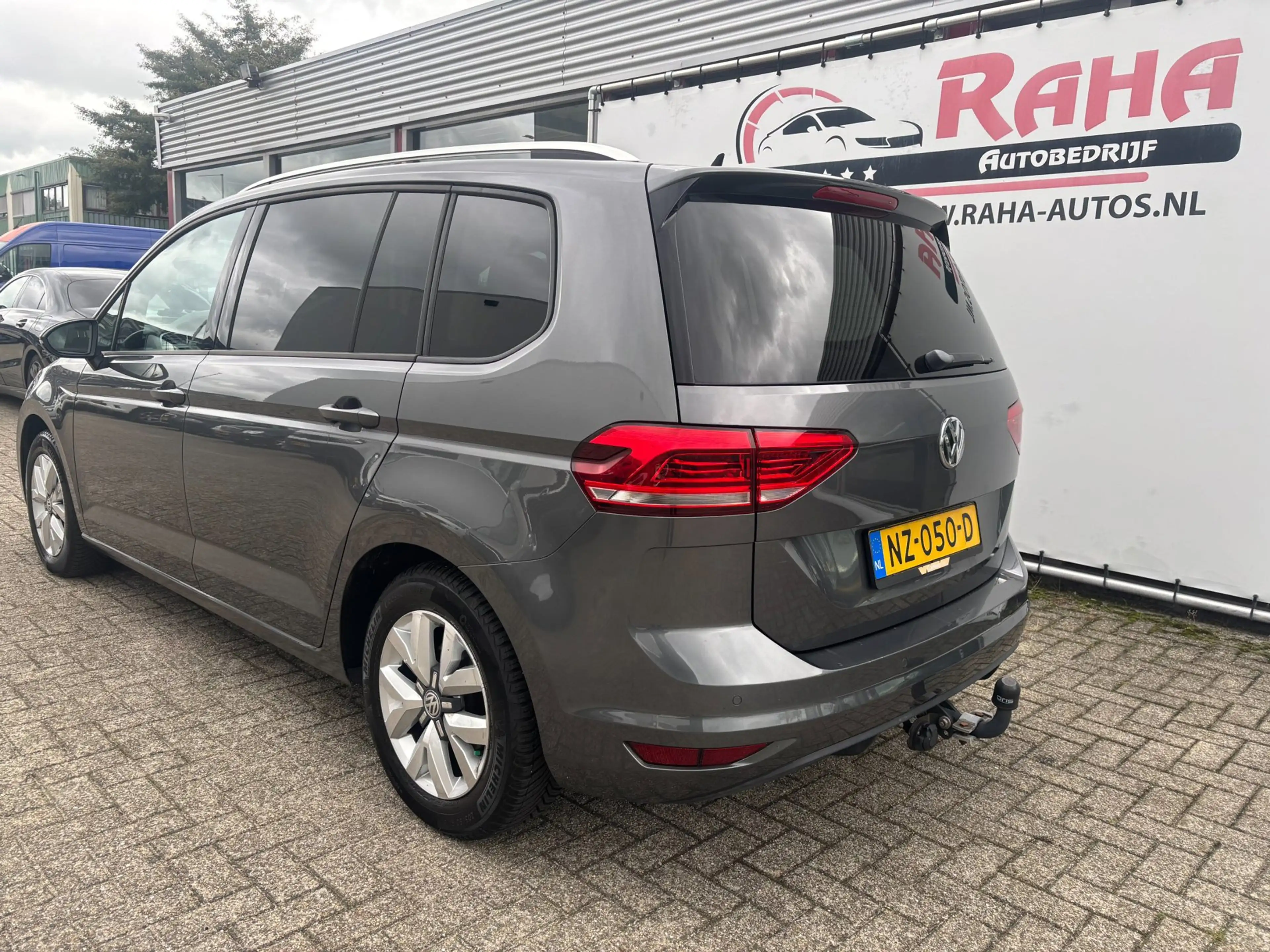 Volkswagen Touran 1.6 TDI SCR Comfortline Business — photo 6