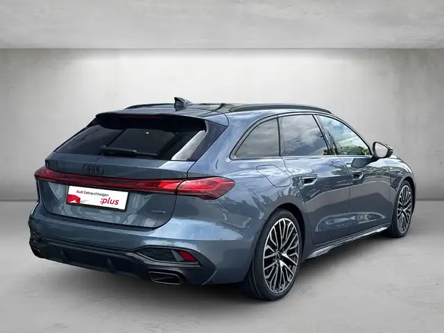 Audi A5 view 4