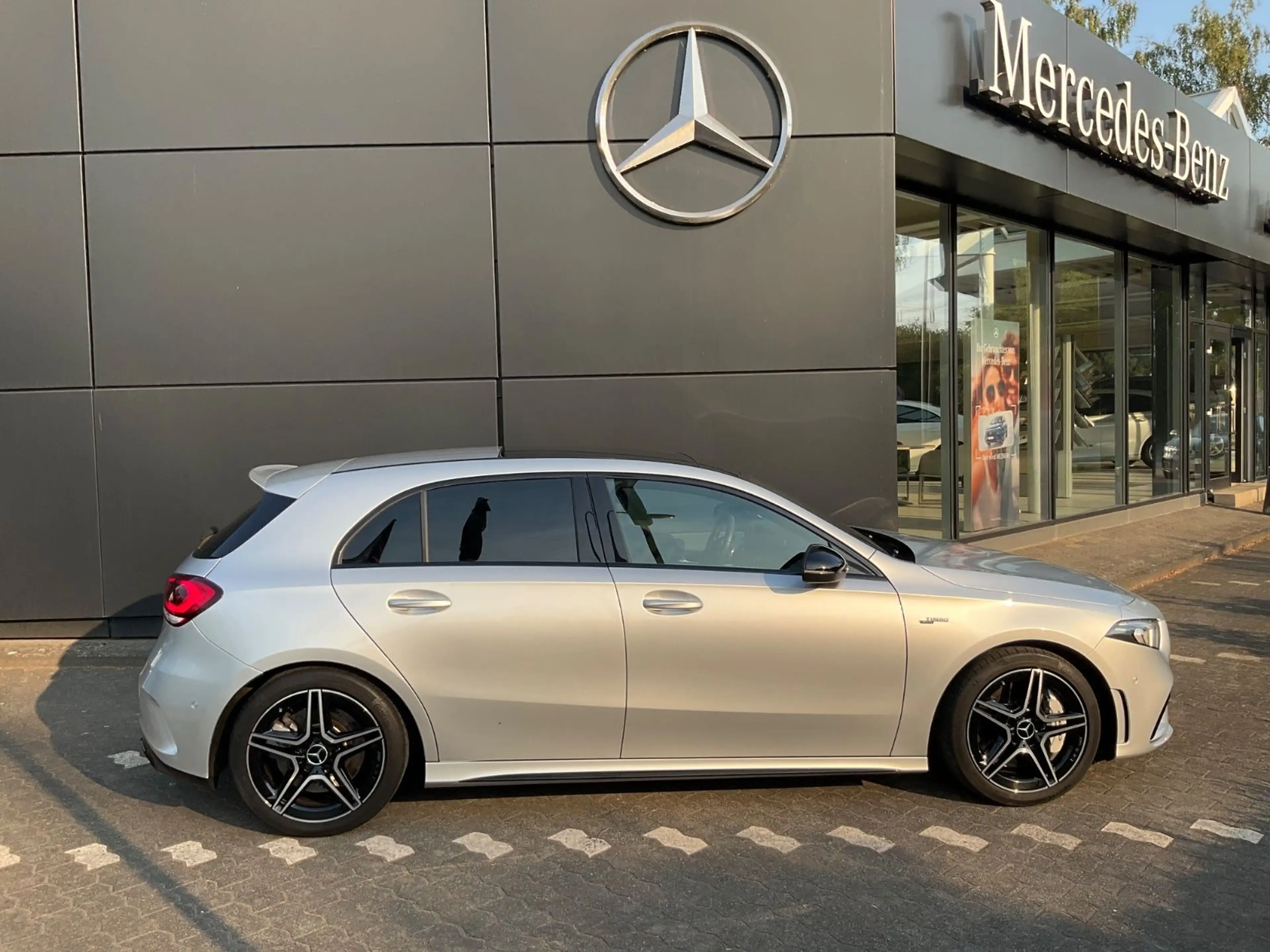 Mercedes-Benz A 35 AMG 4Matic/Panorama/Burmester/Distr. — photo 7