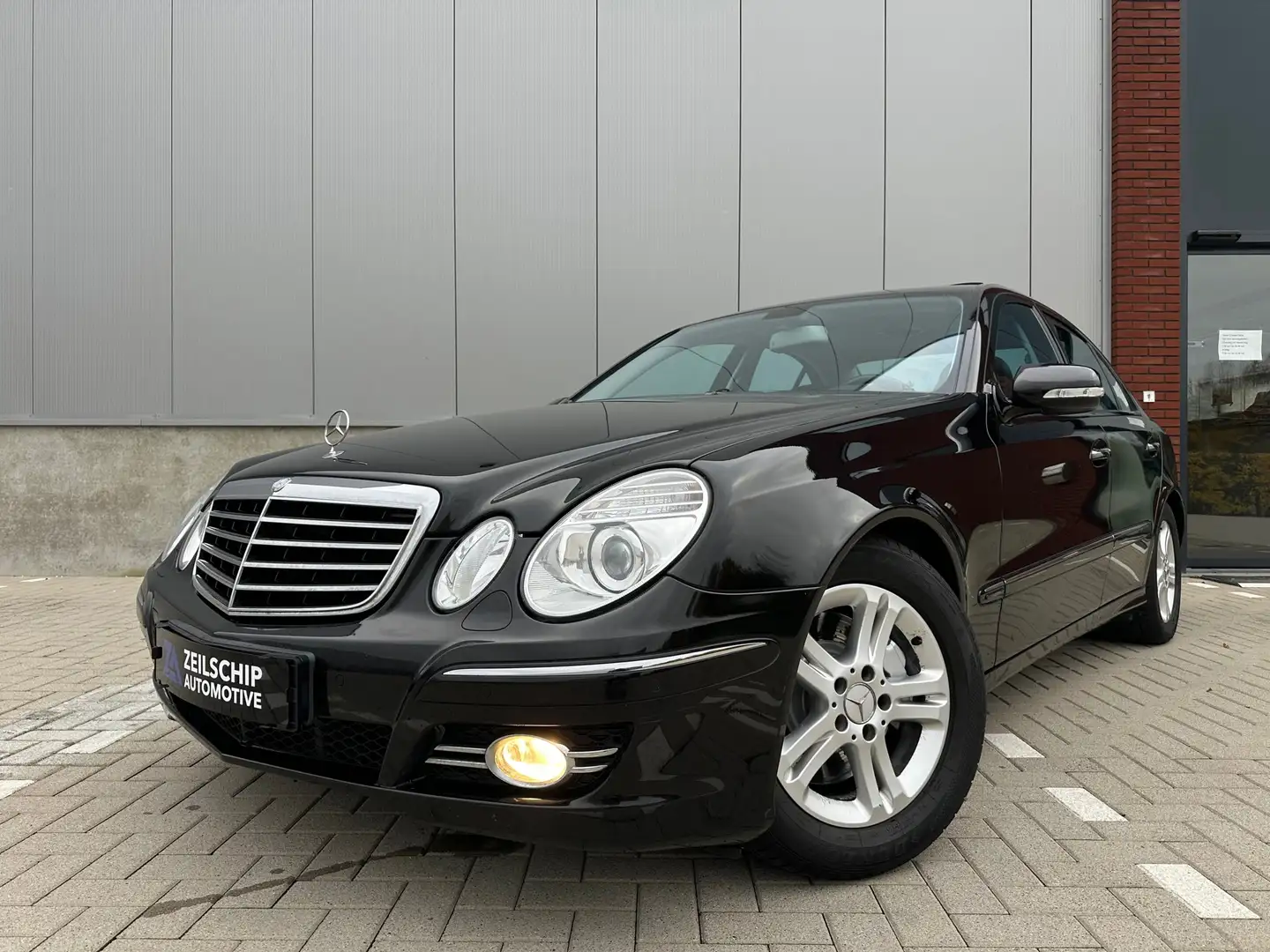 Mercedes-Benz E 280 CDI Avantgarde Sport Pakket Navi|PANO| Noir - 1