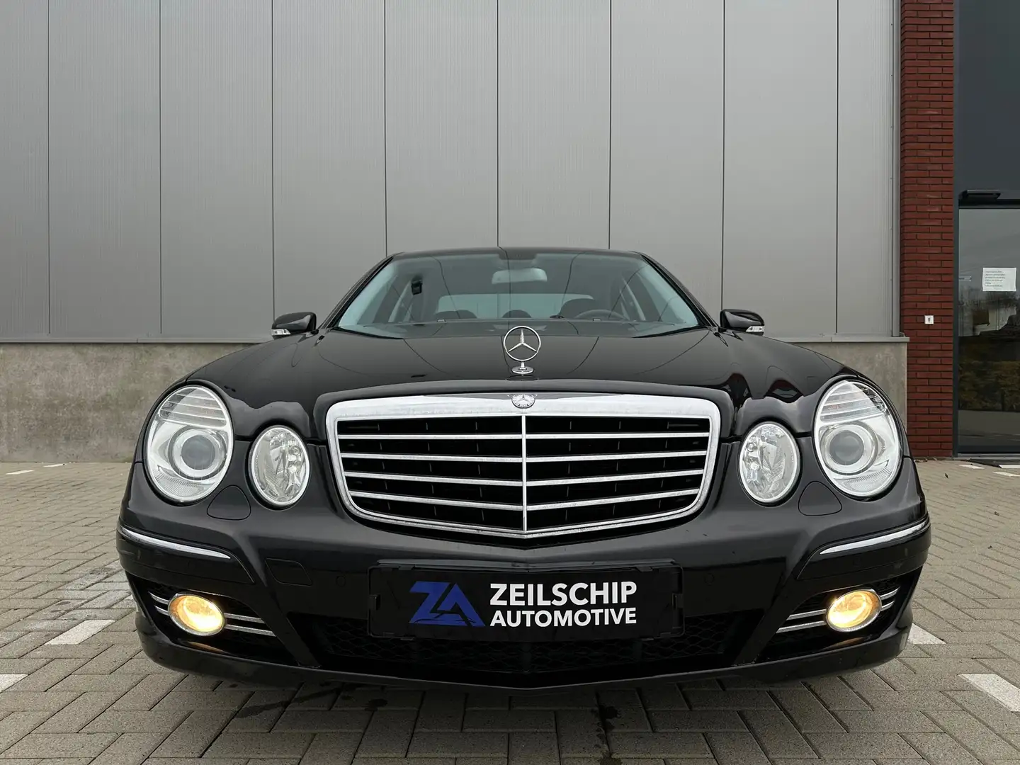 Mercedes-Benz E 280 CDI Avantgarde Sport Pakket Navi|PANO| Noir - 2