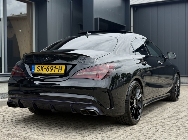 Mercedes-Benz CLA 45 AMG 4MATIC Ambition Pano — photo 4