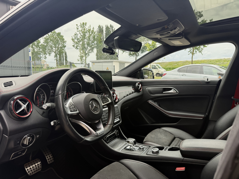 Mercedes-Benz CLA 45 AMG 4MATIC Ambition Pano — photo 13