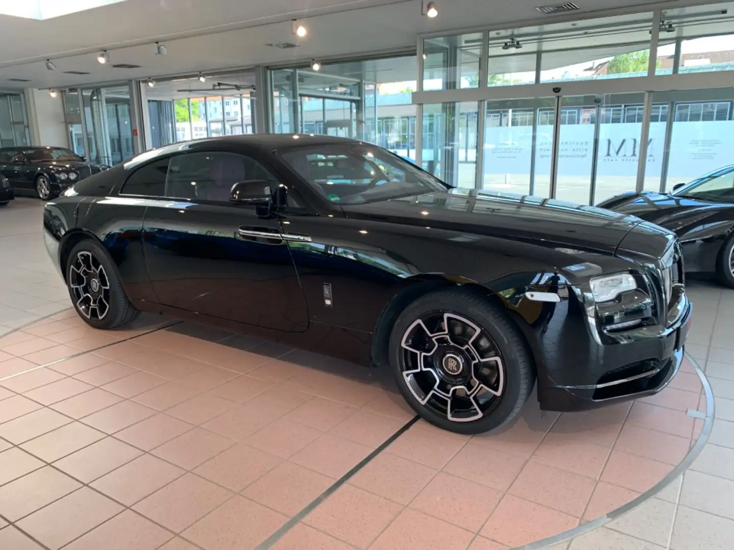 Rolls-Royce Wraith Black Badge / Starlight / Night Vision Černá - 2