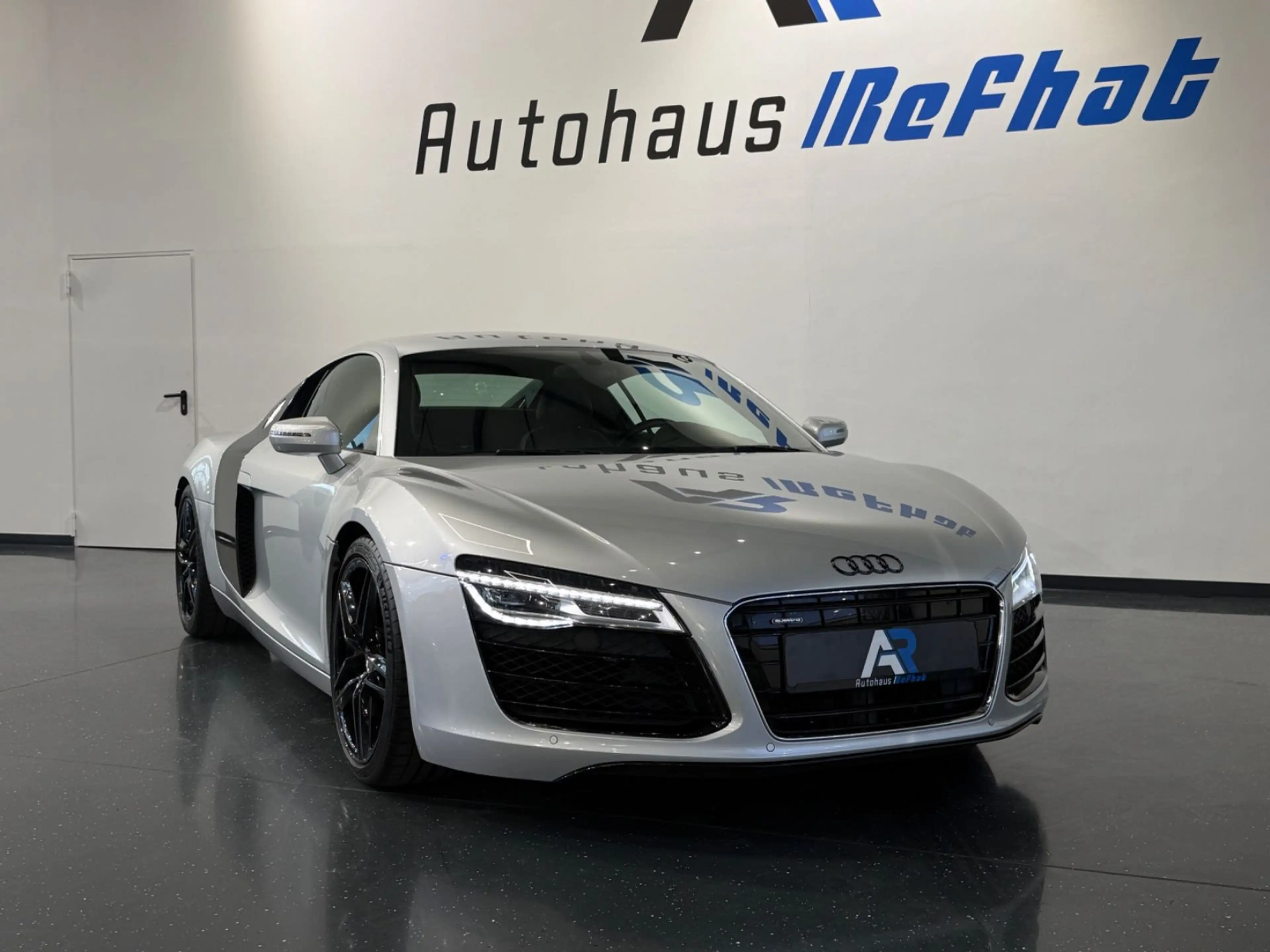 Audi R8 Coupe 4.2FSI quattro*RAUTE*ABGASANLAGE*CARBON — photo 11