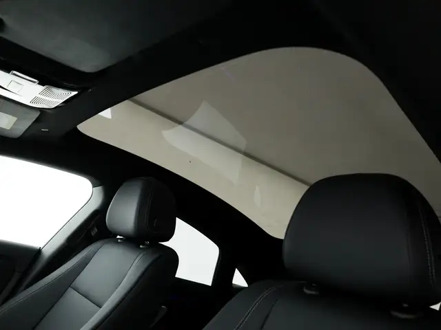 Mercedes-Benz CLA view 16
