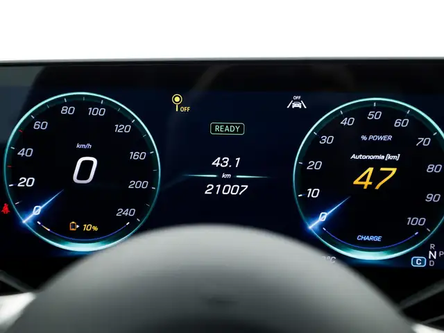 Mercedes-Benz CLA view 12