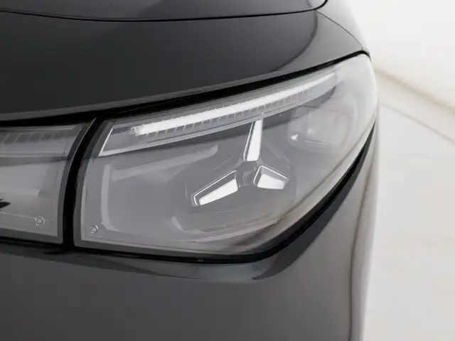 Mercedes-Benz CLA view 8
