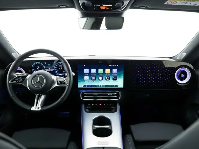 Mercedes-Benz CLA view 9