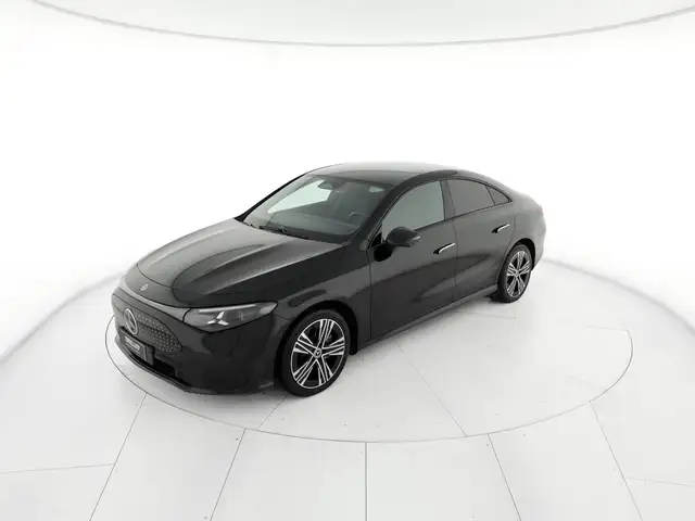 Mercedes-Benz CLA view 2