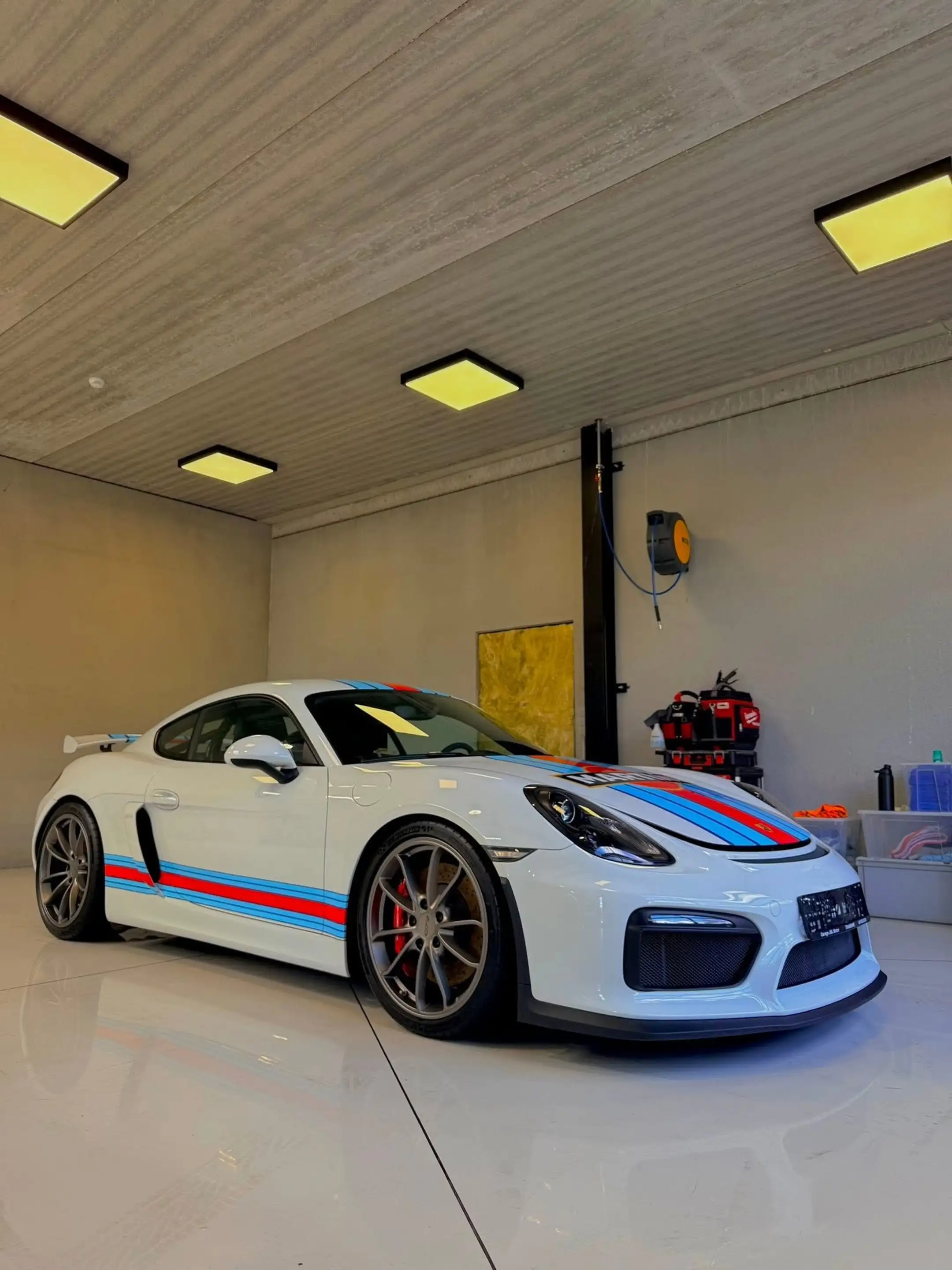 Porsche Cayman Cayman GT4 3.8i — photo 9