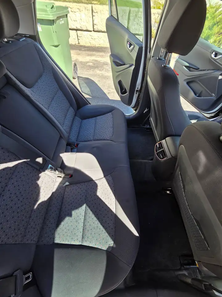 Hyundai IONIQ снимка Hyundai IONIQ