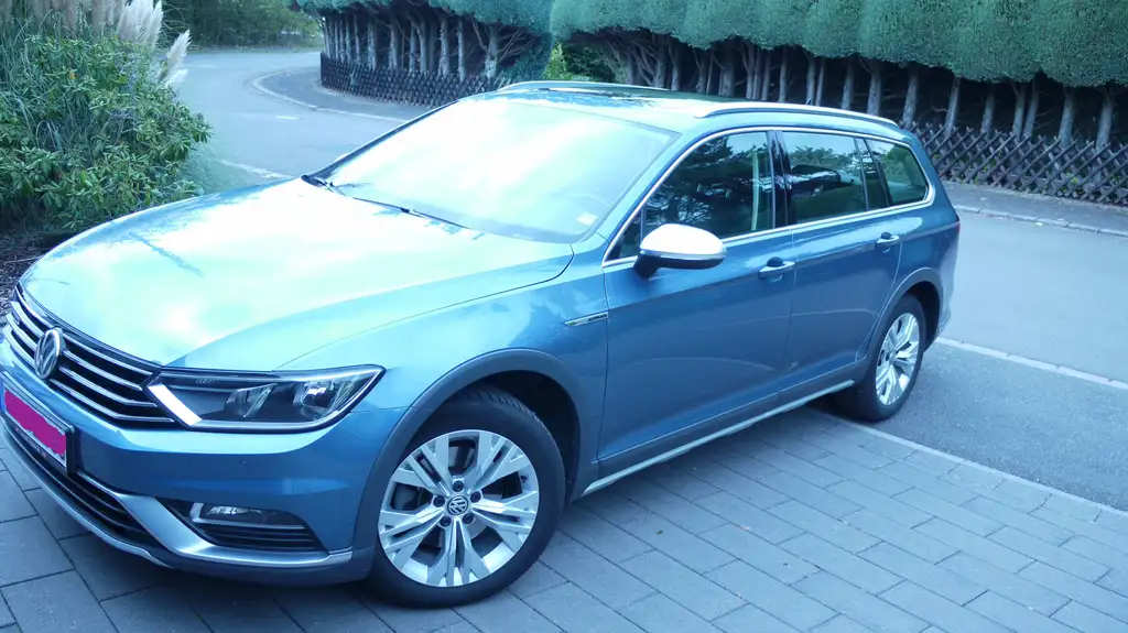 Volkswagen Passat Alltrack 2017 из Европы — купить под ключ