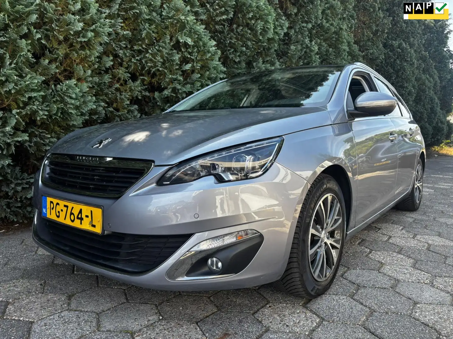 Peugeot 308 SW 1.2 | Automaat | Pano Grijs - 1