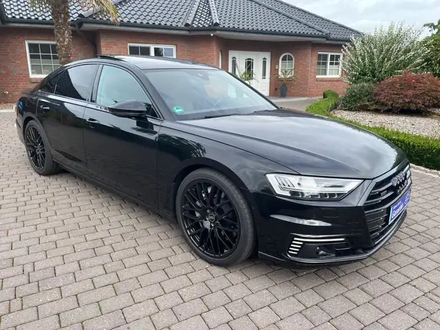 Audi A8 60 TFSI quat. (21"+Matri+Head+Pano+Opt.Black)
