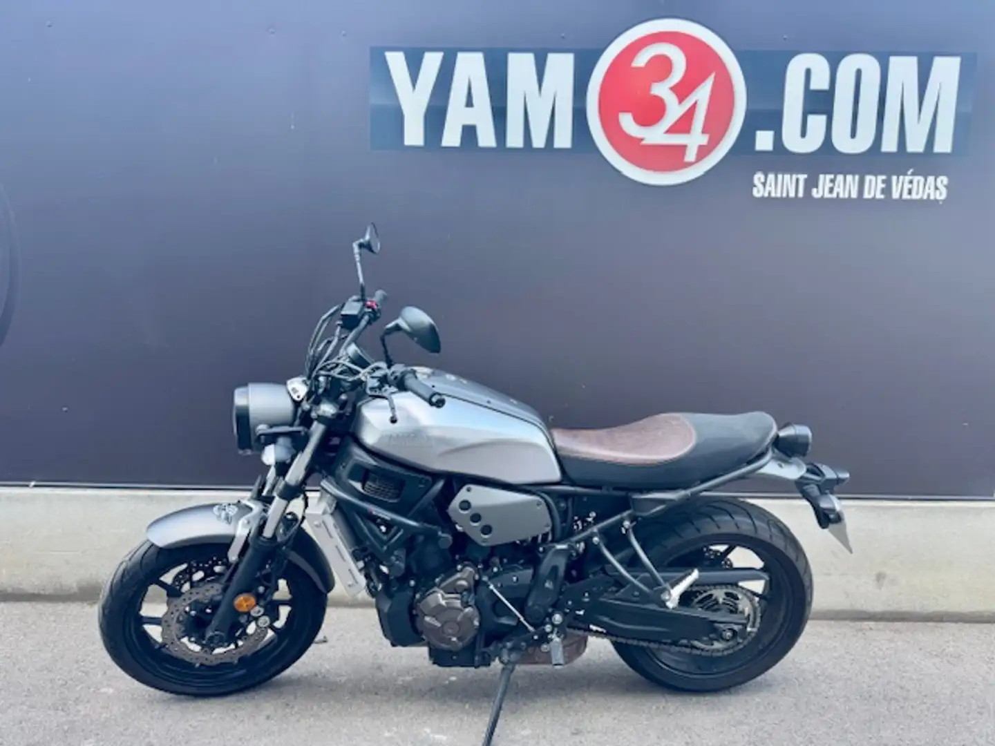 Yamaha XSR 700 Gris - 1
